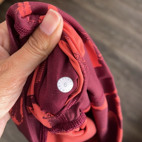 Lululemon Wunder Under High-Rise Tight *Nulux 28"
Flower Pop Poppy Coral Deep - Picture 6 of 6